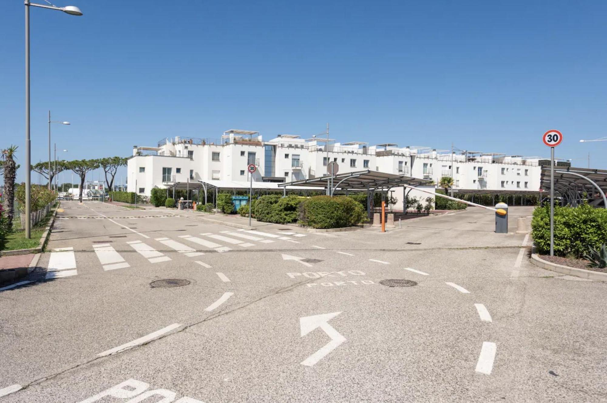 Appartamento "Mare E Relax" A Jesolo Lido - 6 Posti Letto Exterior foto